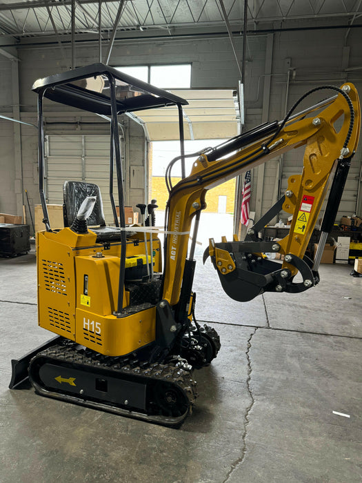 AGT H15 1.5 ton 13.5HP RATO Mini Excavator with pilot control system