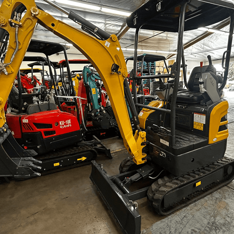 1.8 Ton, Kubota Diesel Engine Mini Excavator | AGT-SE17SR