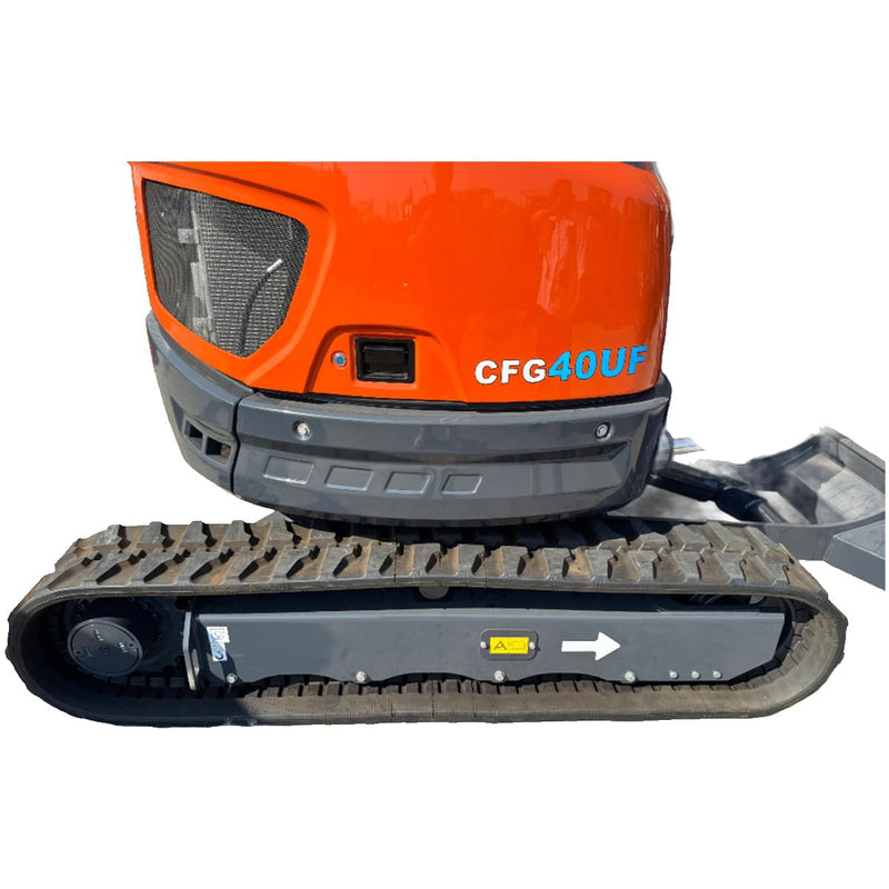 4 Ton, Kubota Diesel Engine Mini Excavator w/ Hydraulic Thumb & A/C | CFG-40UF