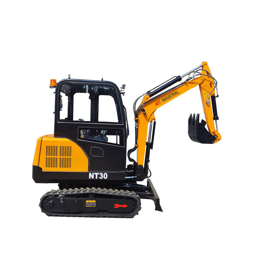 3 Ton Mini Excavator NT30 Kubota Engine 24HP NT30 AGT Industrial