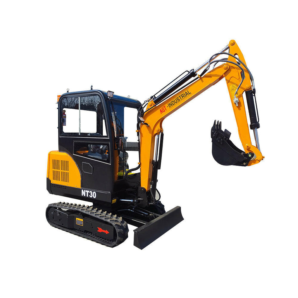 3 Ton Mini Excavator NT30 Kubota Engine 24HP NT30 AGT Industrial