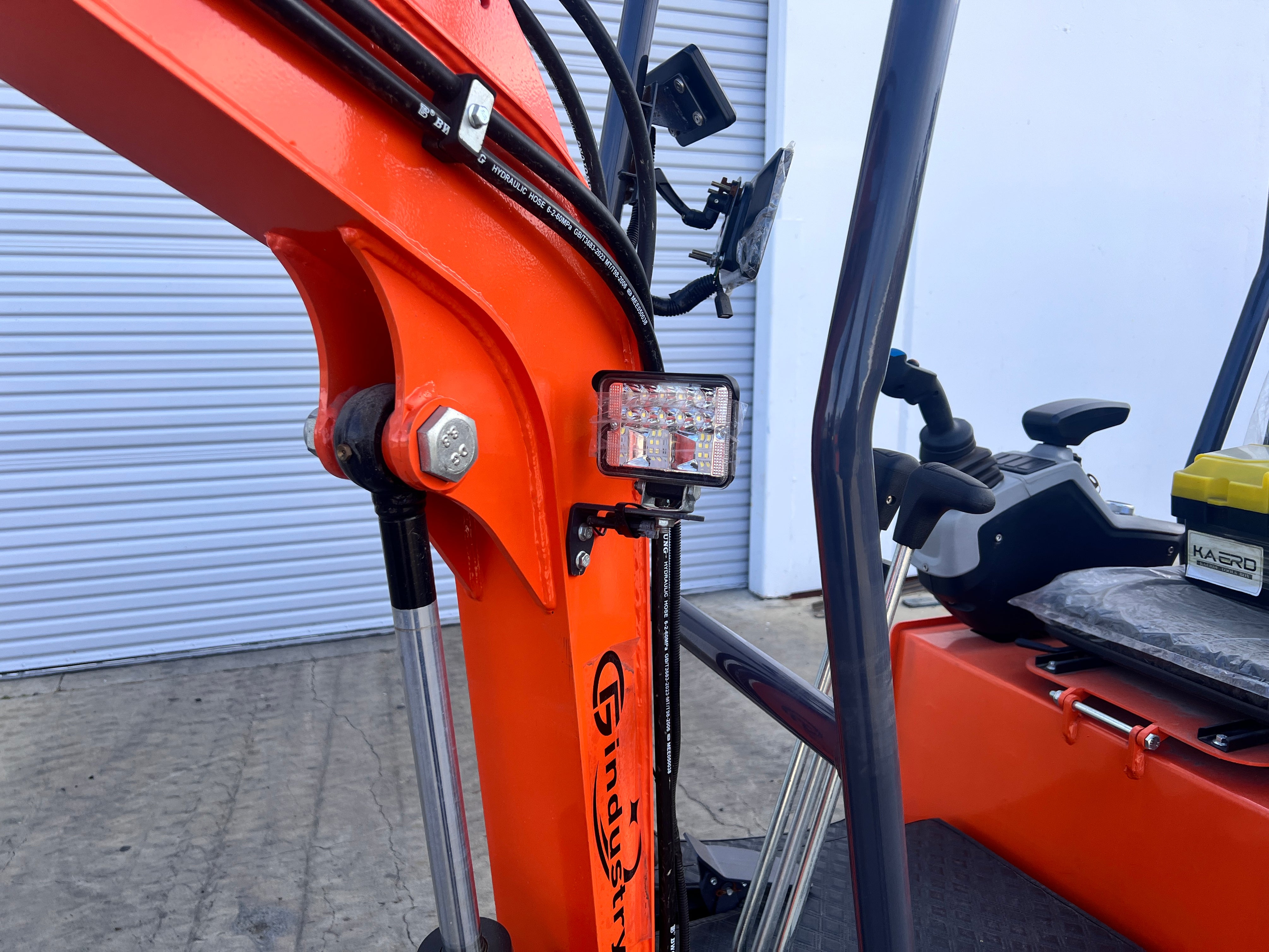 1 Ton, Upgraded Mini Excavator w/ Pilot Control & Swing Boom ...
