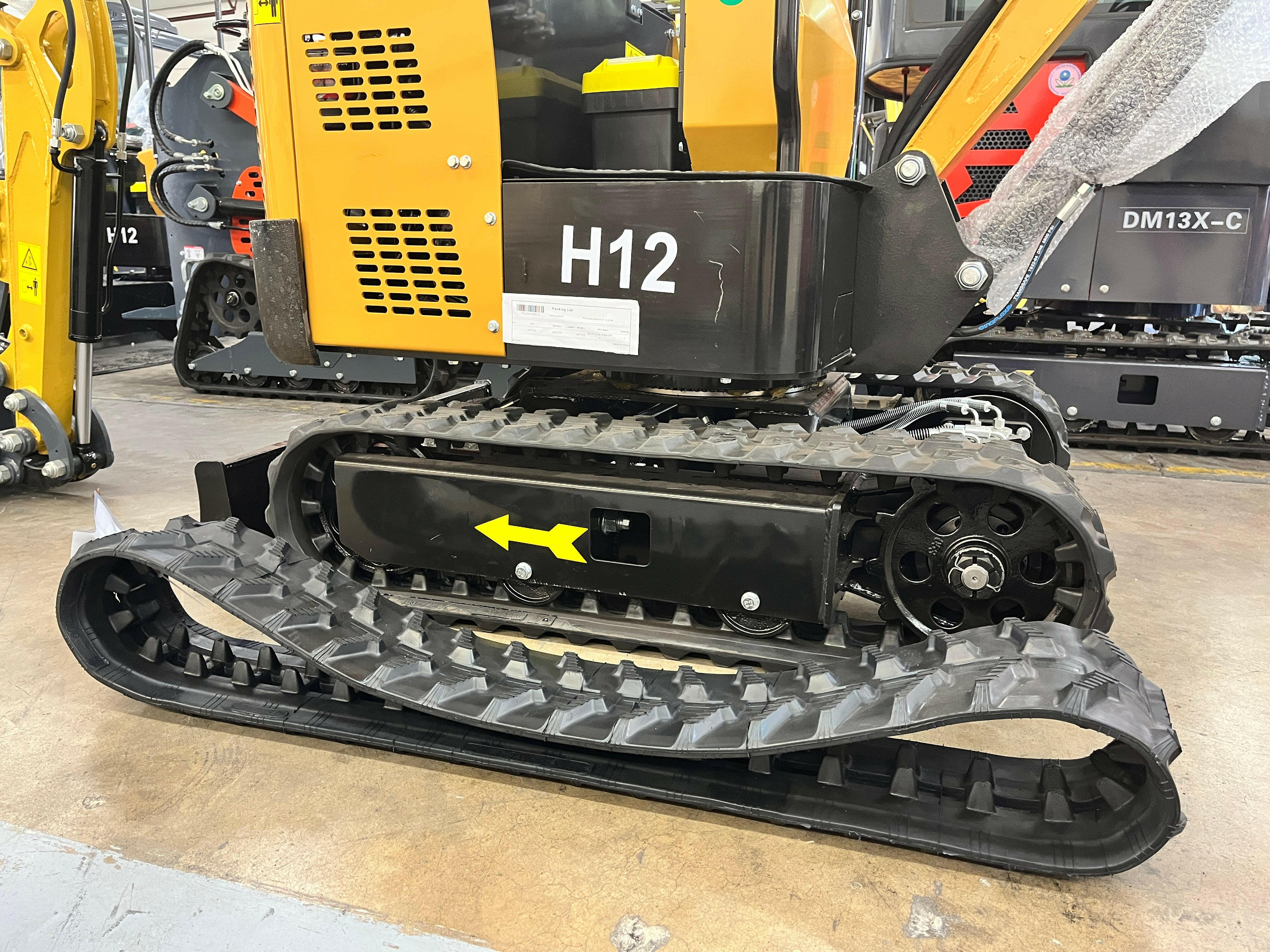 Track for QH12, LRT23, H12, DM12-C and H15 Size | H12-QH12LD | AGT